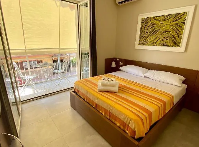 Don Save מרינה די סקבוניאה