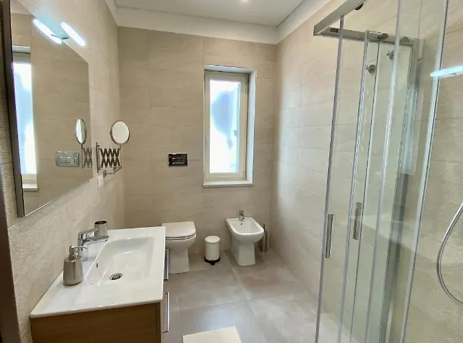 Don Save מרינה די סקבוניאה