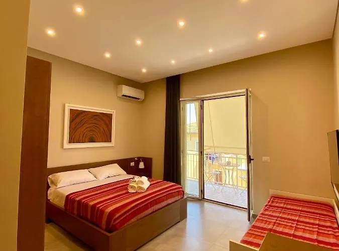 לינה וארוחת בוקר Don Save מרינה די סקבוניאה