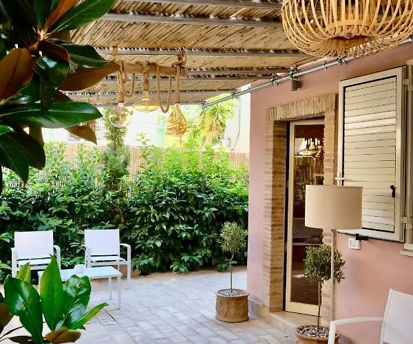 Don Save לינה וארוחת בוקר 3*