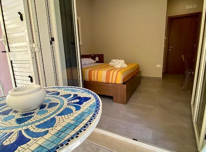 Don Save לינה וארוחת בוקר מרינה די סקבוניאה